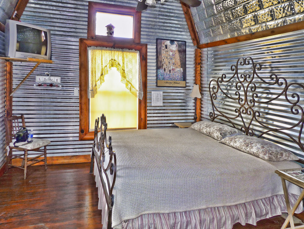 Top Of The Hill Rv Resort & Cabins Waring Ngoại thất bức ảnh